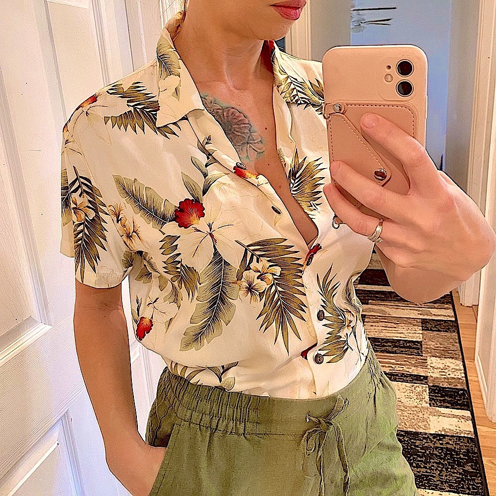 🏝️ Palm & Plumeria print vintage Buttondown blouse, small - Picture 3 of 8